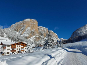 Garni Hotel Iris Selva Di Val Gardena